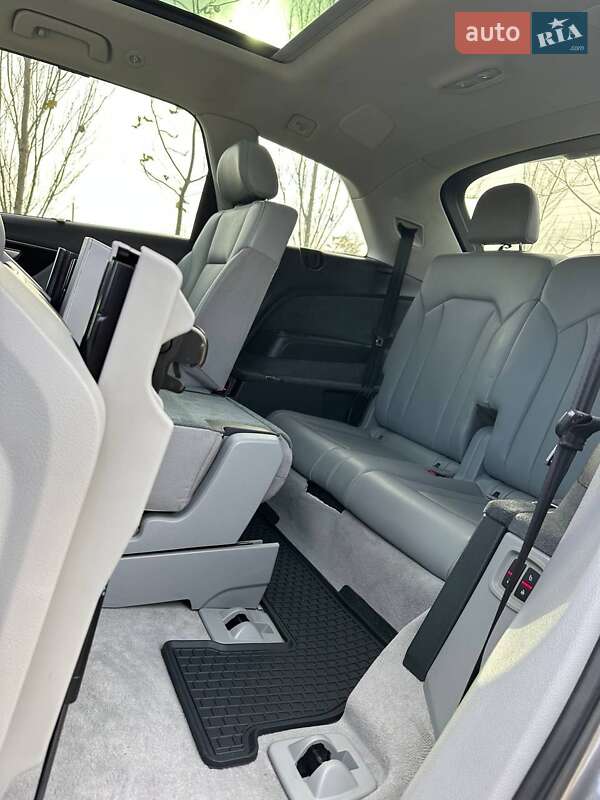 Внедорожник / Кроссовер Audi Q7 2019 в Одессе фото 39 Внедорожник / Кроссовер Audi Q7 2019 в Одессе