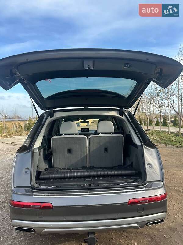 Внедорожник / Кроссовер Audi Q7 2019 в Одессе фото 46 Внедорожник / Кроссовер Audi Q7 2019 в Одессе