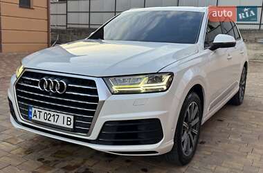 Внедорожник / Кроссовер Audi Q7 2017 в Черновцах