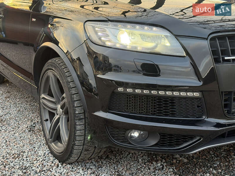 Позашляховик / Кросовер Audi Q7 2015 в Стрию