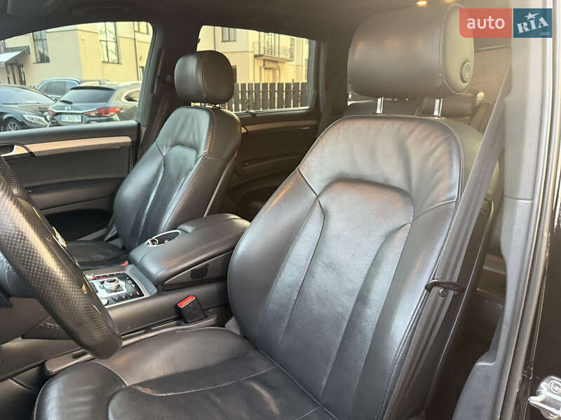 Позашляховик / Кросовер Audi Q7 2015 в Стрию