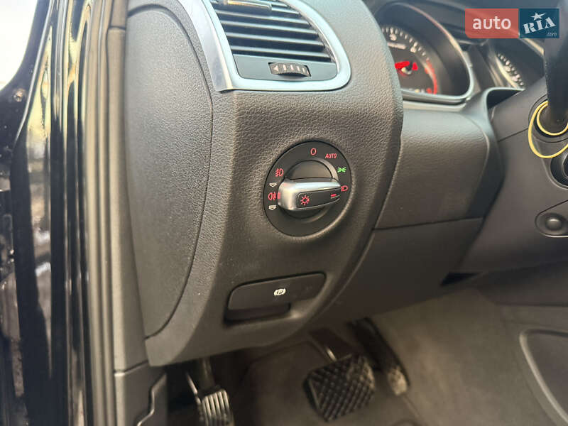 Позашляховик / Кросовер Audi Q7 2015 в Стрию