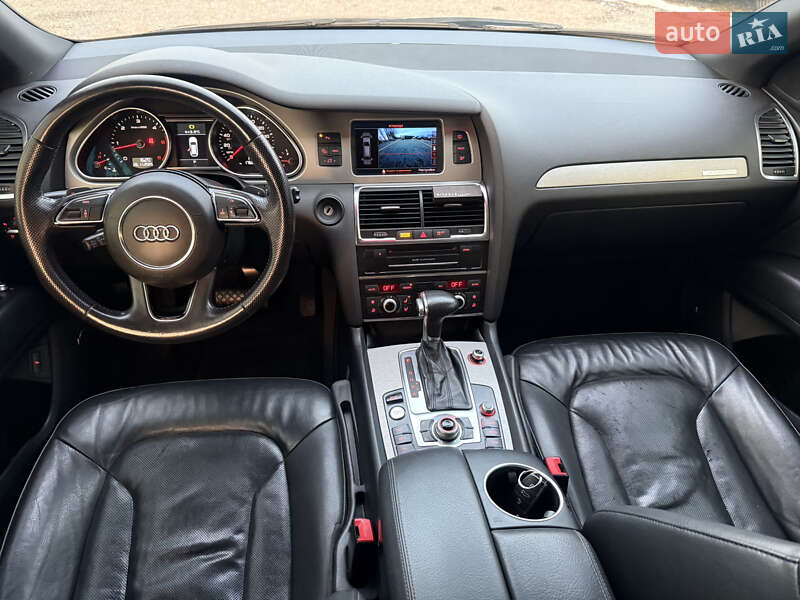 Позашляховик / Кросовер Audi Q7 2015 в Стрию