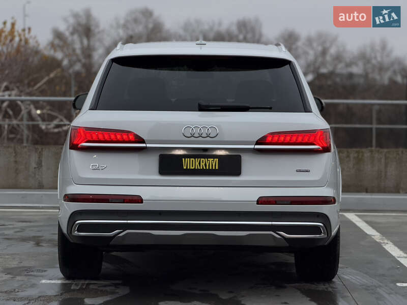 Позашляховик / Кросовер Audi Q7 2023 в Києві