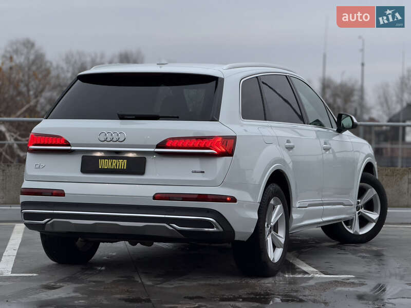 Позашляховик / Кросовер Audi Q7 2023 в Києві