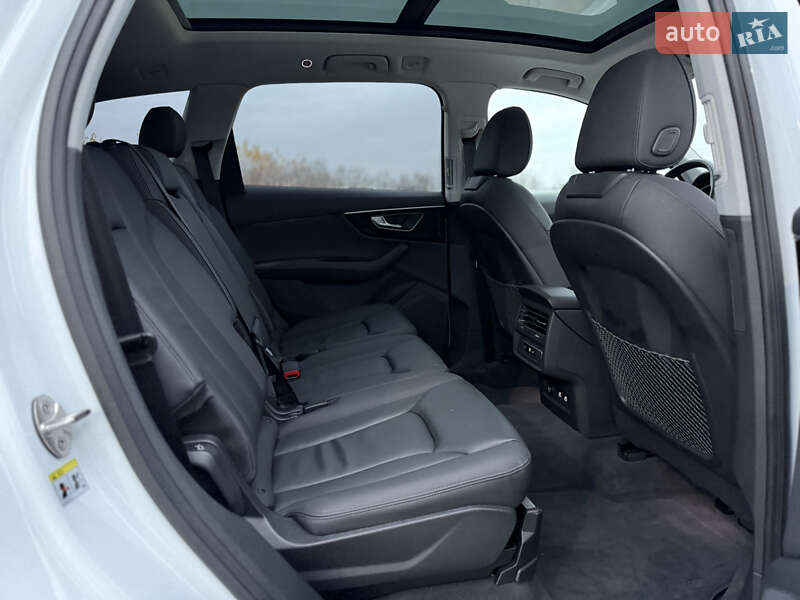 Позашляховик / Кросовер Audi Q7 2023 в Києві