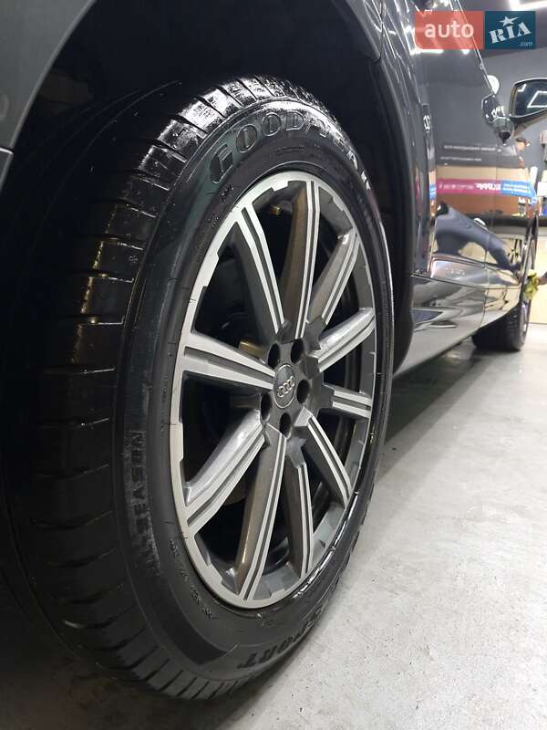 Внедорожник / Кроссовер Audi Q7 2018 в Луцке