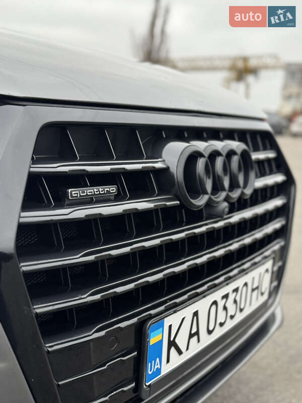 Внедорожник / Кроссовер Audi Q7 2018 в Киеве