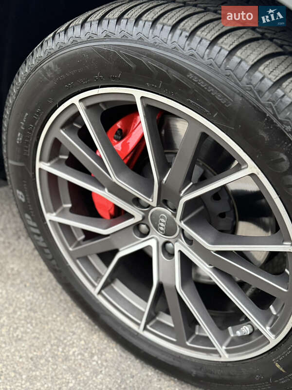 Внедорожник / Кроссовер Audi Q7 2018 в Киеве