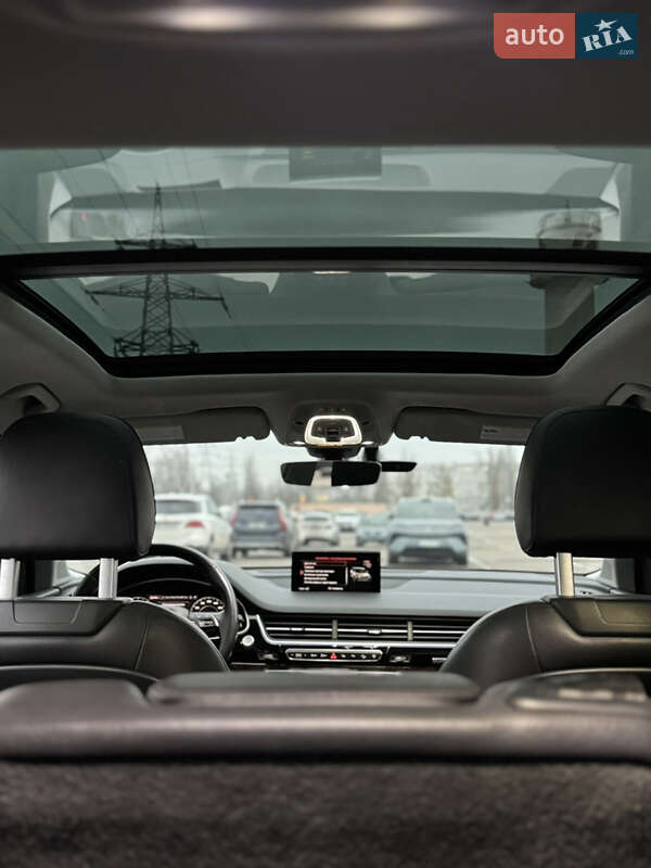 Внедорожник / Кроссовер Audi Q7 2018 в Киеве
