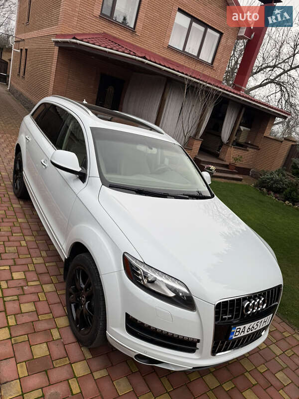 Позашляховик / Кросовер Audi Q7 2013 в Кропивницькому