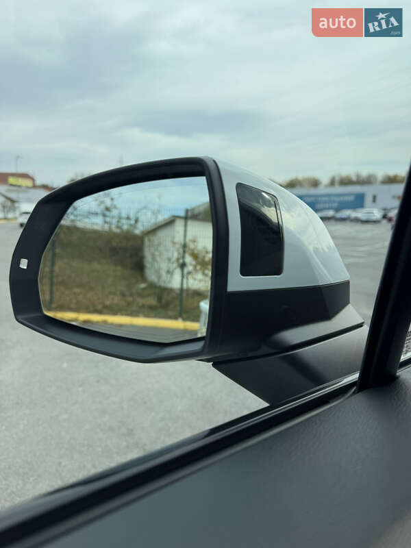 Позашляховик / Кросовер Audi Q7 2018 в Ужгороді