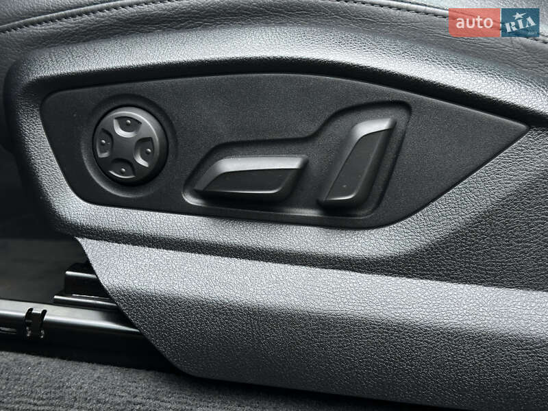 Внедорожник / Кроссовер Audi Q7 2017 в Сарнах