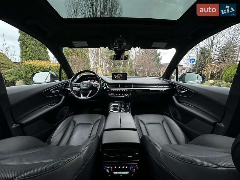 Внедорожник / Кроссовер Audi Q7 2017 в Сарнах