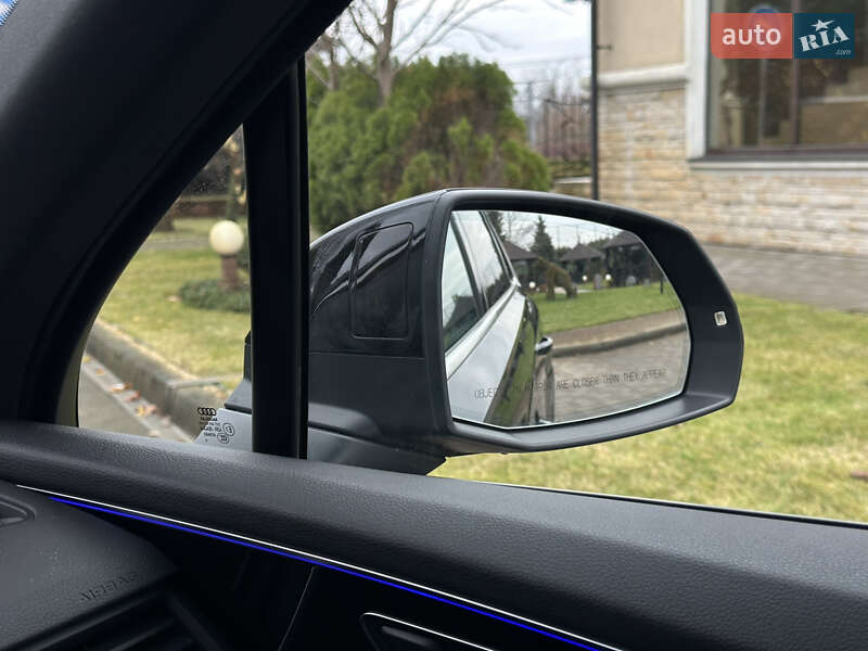 Внедорожник / Кроссовер Audi Q7 2017 в Сарнах