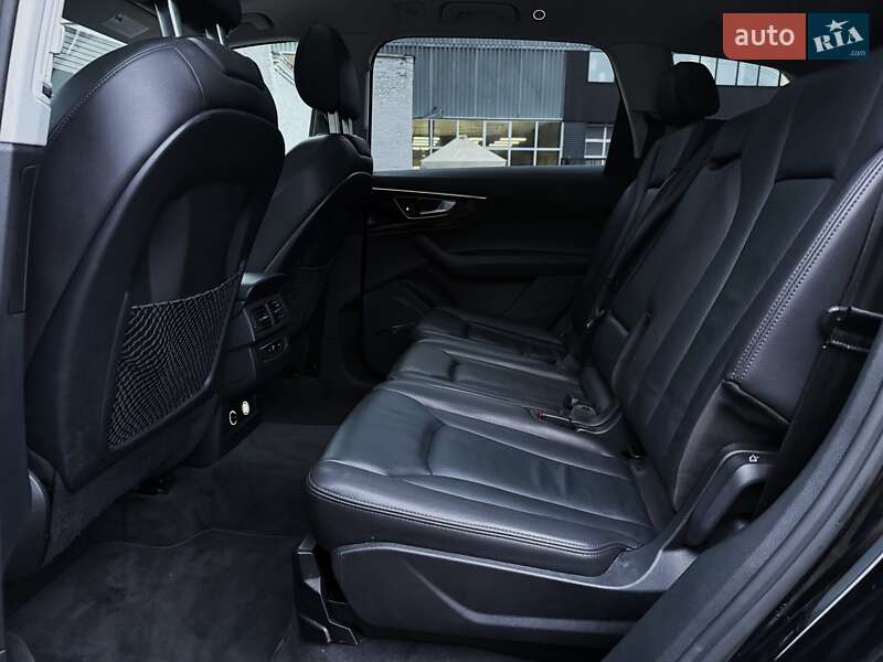 Внедорожник / Кроссовер Audi Q7 2018 в Киеве