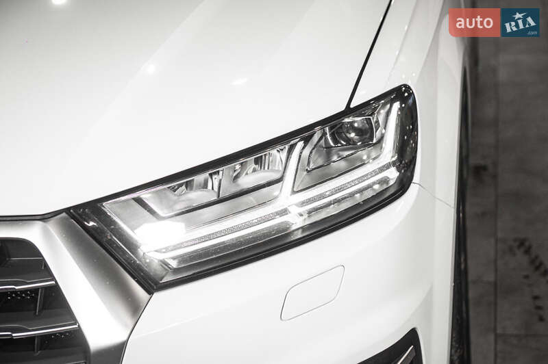 Позашляховик / Кросовер Audi Q7 2017 в Одесі