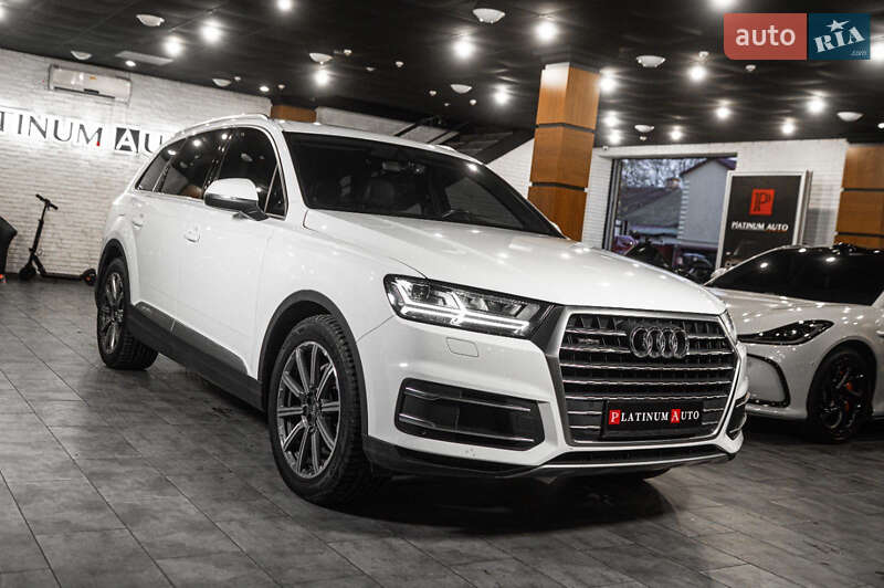 Позашляховик / Кросовер Audi Q7 2017 в Одесі