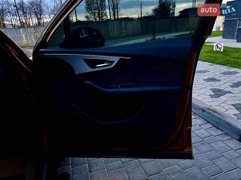 Позашляховик / Кросовер Audi Q7 2017 в Одесі