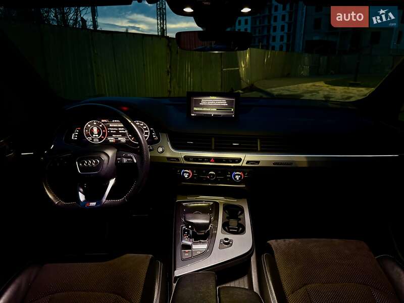 Позашляховик / Кросовер Audi Q7 2017 в Одесі