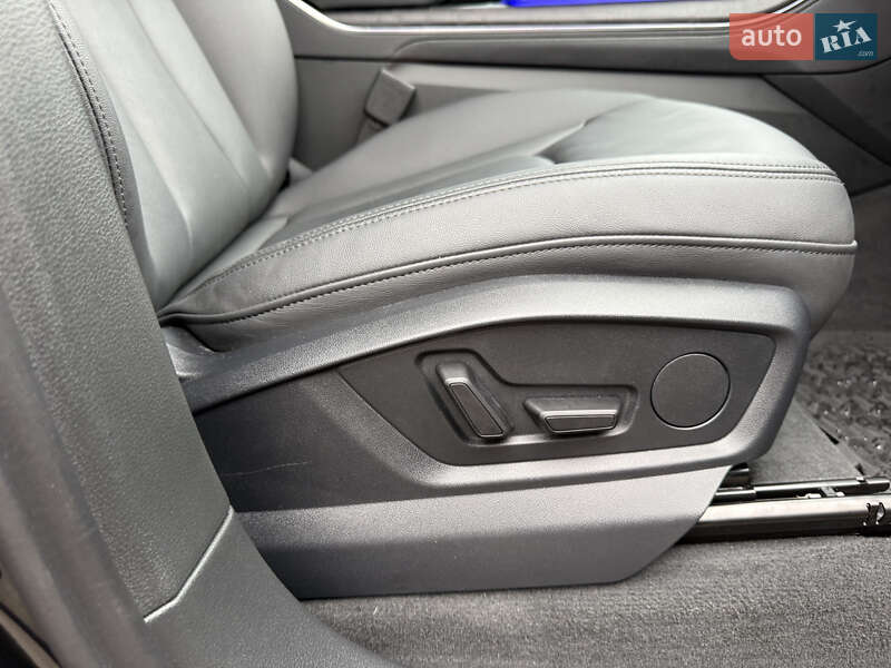 Позашляховик / Кросовер Audi Q7 2023 в Дніпрі