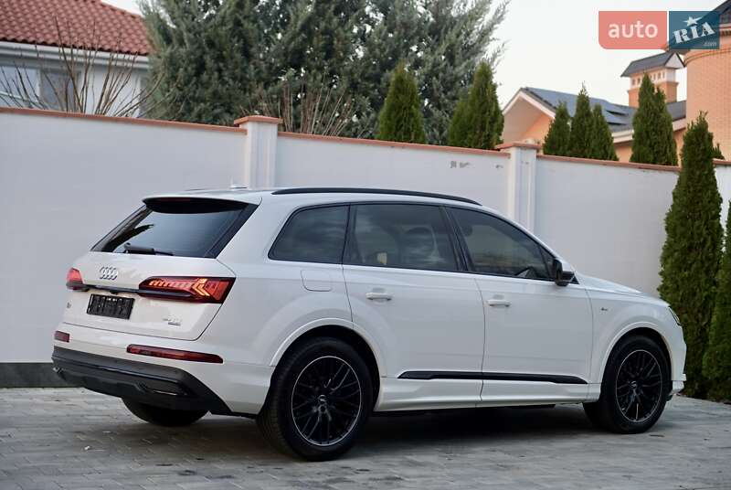 Позашляховик / Кросовер Audi Q7 2020 в Одесі