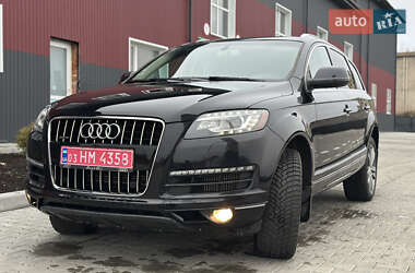 Позашляховик / Кросовер Audi Q7 2015 в Дубні