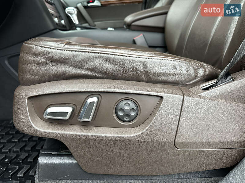 Внедорожник / Кроссовер Audi Q7 2015 в Дубно фото 19 Внедорожник / Кроссовер Audi Q7 2015 в Дубно