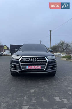 Позашляховик / Кросовер Audi Q7 2016 в Луцьку