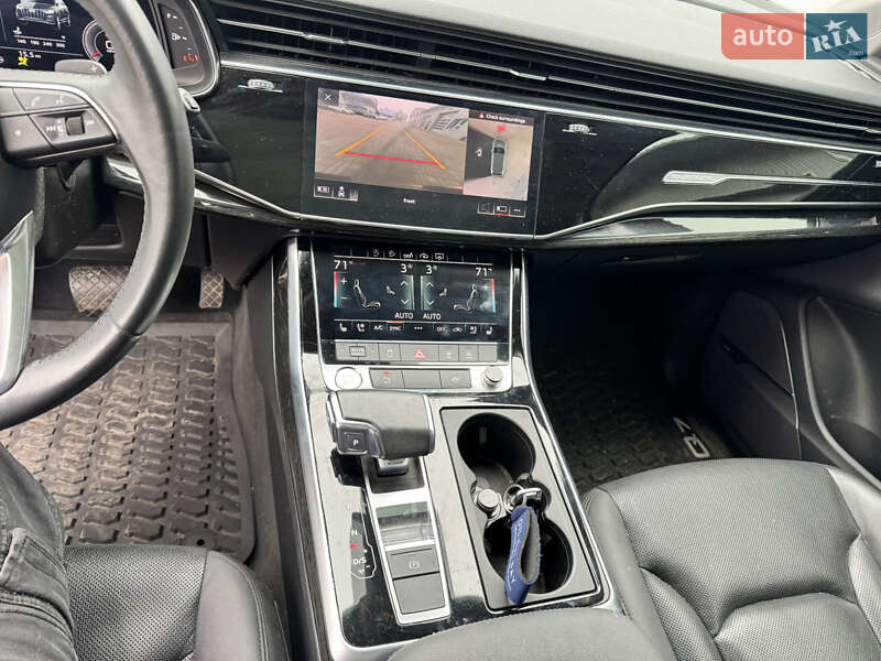 Внедорожник / Кроссовер Audi Q7 2020 в Ровно