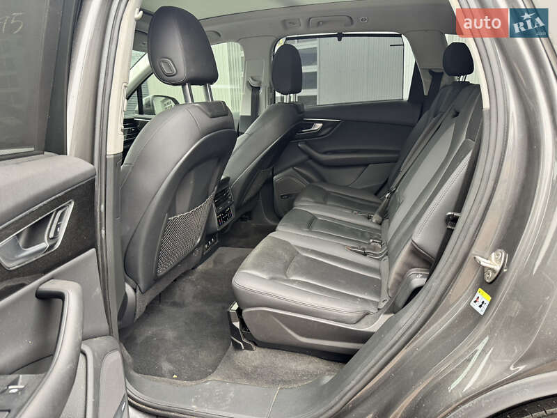 Внедорожник / Кроссовер Audi Q7 2020 в Ровно