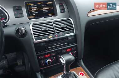 Внедорожник / Кроссовер Audi Q7 2015 в Днепре
