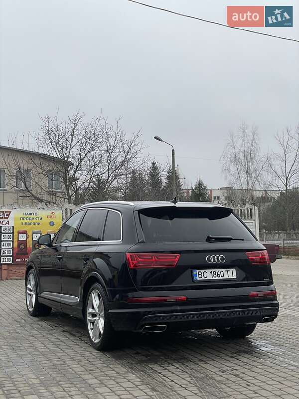 Позашляховик / Кросовер Audi Q7 2015 в Івано-Франківську