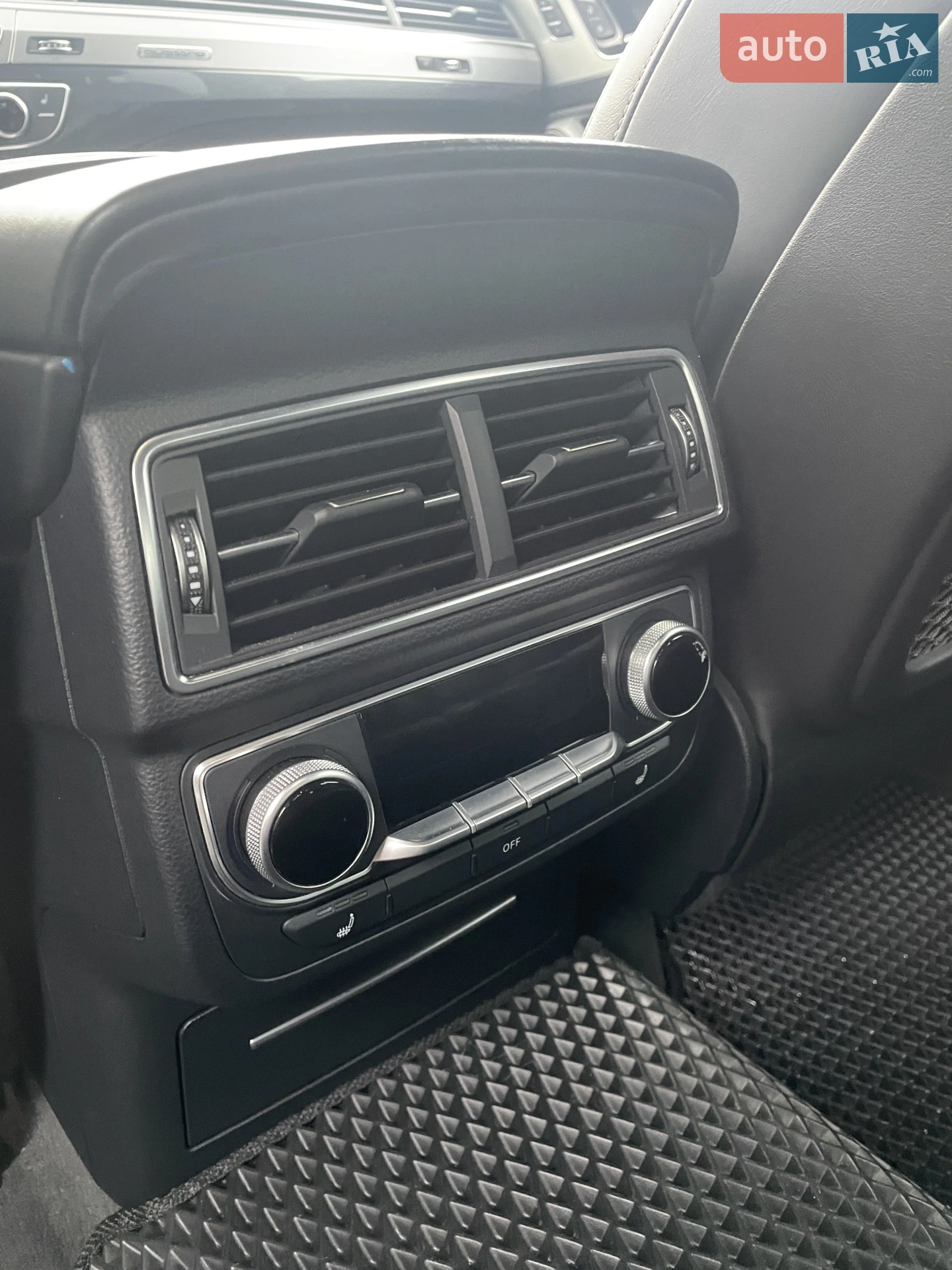 2015 Audi Q7 - мініатюра 24