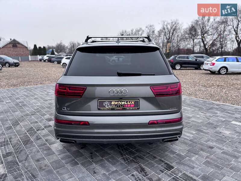 Внедорожник / Кроссовер Audi Q7 2017 в Коломые