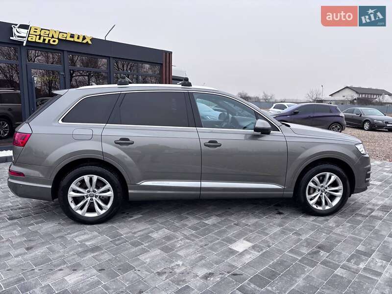 Внедорожник / Кроссовер Audi Q7 2017 в Коломые