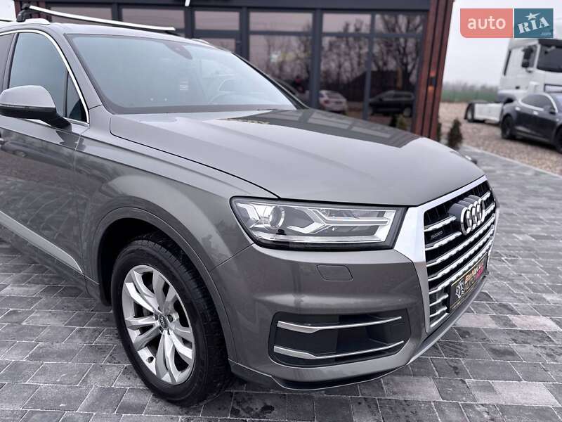 Внедорожник / Кроссовер Audi Q7 2017 в Коломые