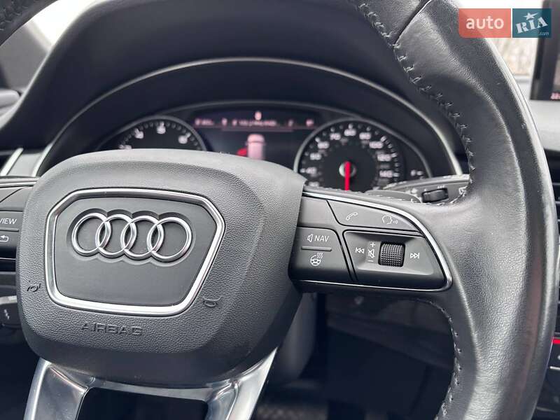 Внедорожник / Кроссовер Audi Q7 2017 в Коломые
