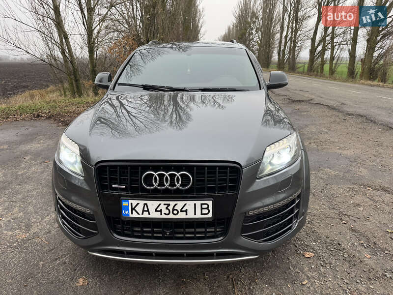 Позашляховик / Кросовер Audi Q7 2015 в Броварах