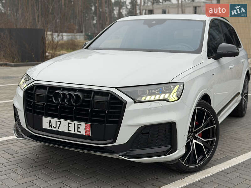 Внедорожник / Кроссовер Audi Q7 2021 в Киеве фото 3 Внедорожник / Кроссовер Audi Q7 2021 в Киеве