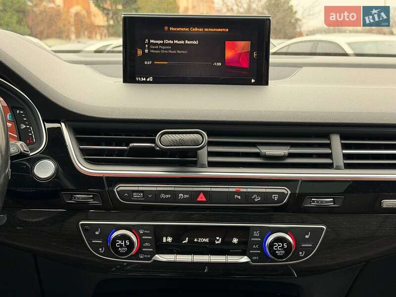 Позашляховик / Кросовер Audi Q7 2016 в Харкові