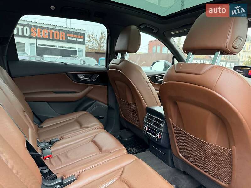 Позашляховик / Кросовер Audi Q7 2016 в Харкові