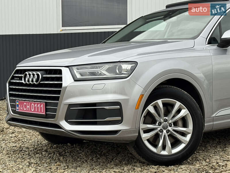 Позашляховик / Кросовер Audi Q7 2015 в Стрию