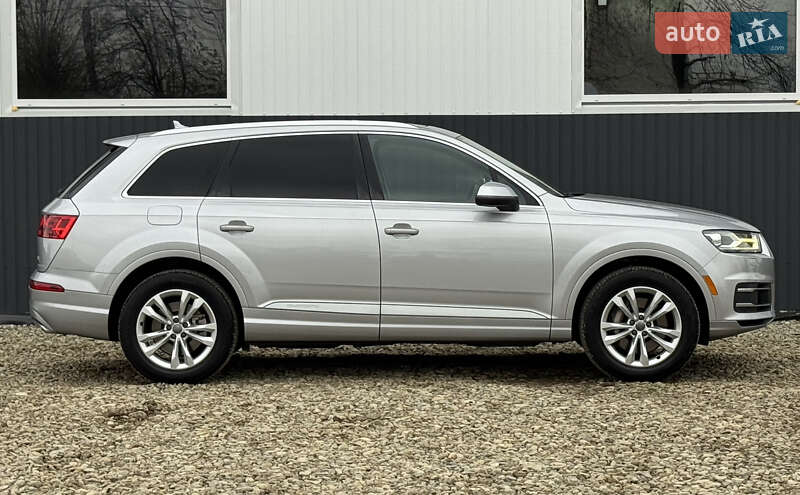 Позашляховик / Кросовер Audi Q7 2015 в Стрию