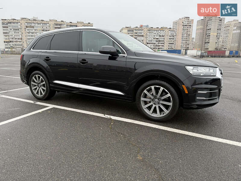 Позашляховик / Кросовер Audi Q7 2017 в Києві фото 10 Позашляховик / Кросовер Audi Q7 2017 в Києві