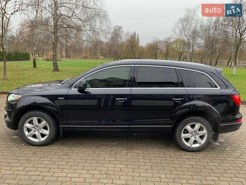 Позашляховик / Кросовер Audi Q7 2014 в Рівному