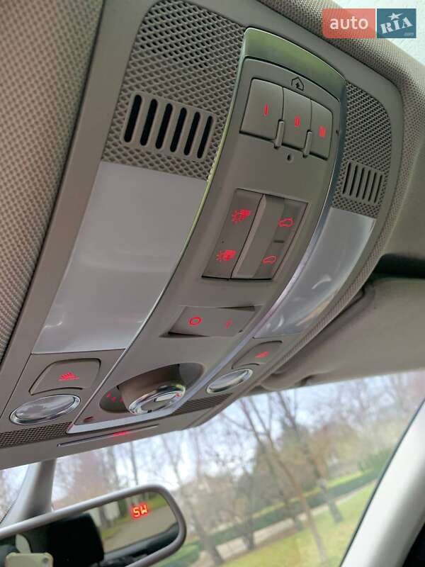 Позашляховик / Кросовер Audi Q7 2014 в Рівному