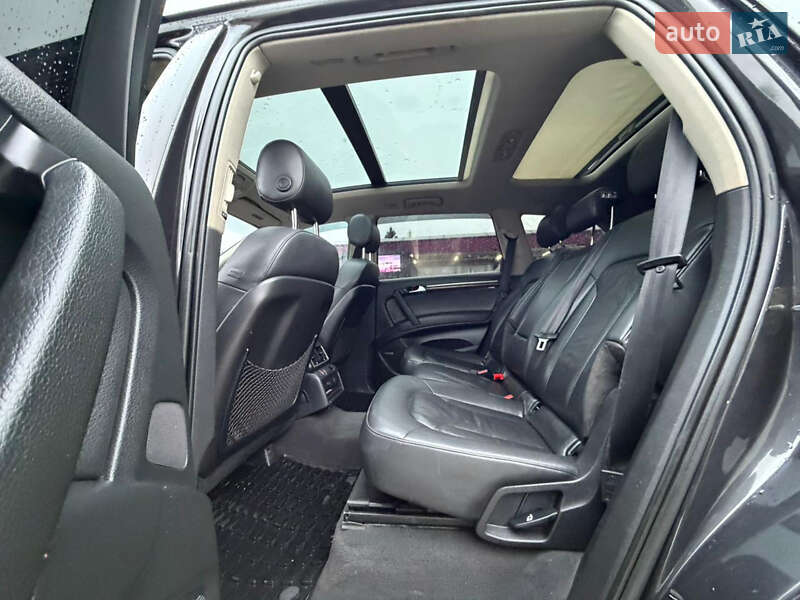 Позашляховик / Кросовер Audi Q7 2011 в Львові