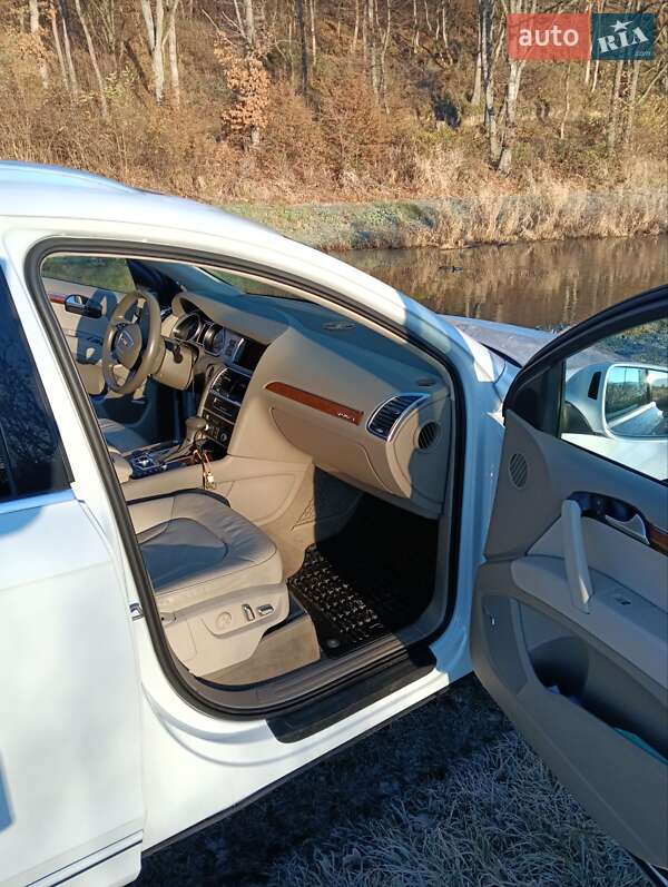 Внедорожник / Кроссовер Audi Q7 2015 в Ужгороде фото 10 Внедорожник / Кроссовер Audi Q7 2015 в Ужгороде