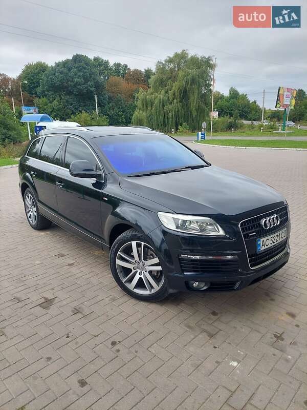 Позашляховик / Кросовер Audi Q7 2008 в Луцьку